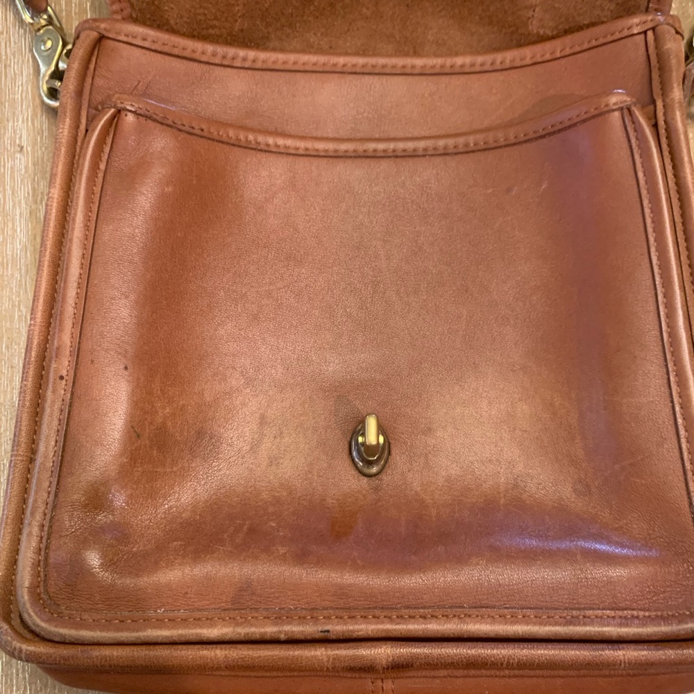 Vintage Coach Station Bag In British Tan - Picture 10 of 16